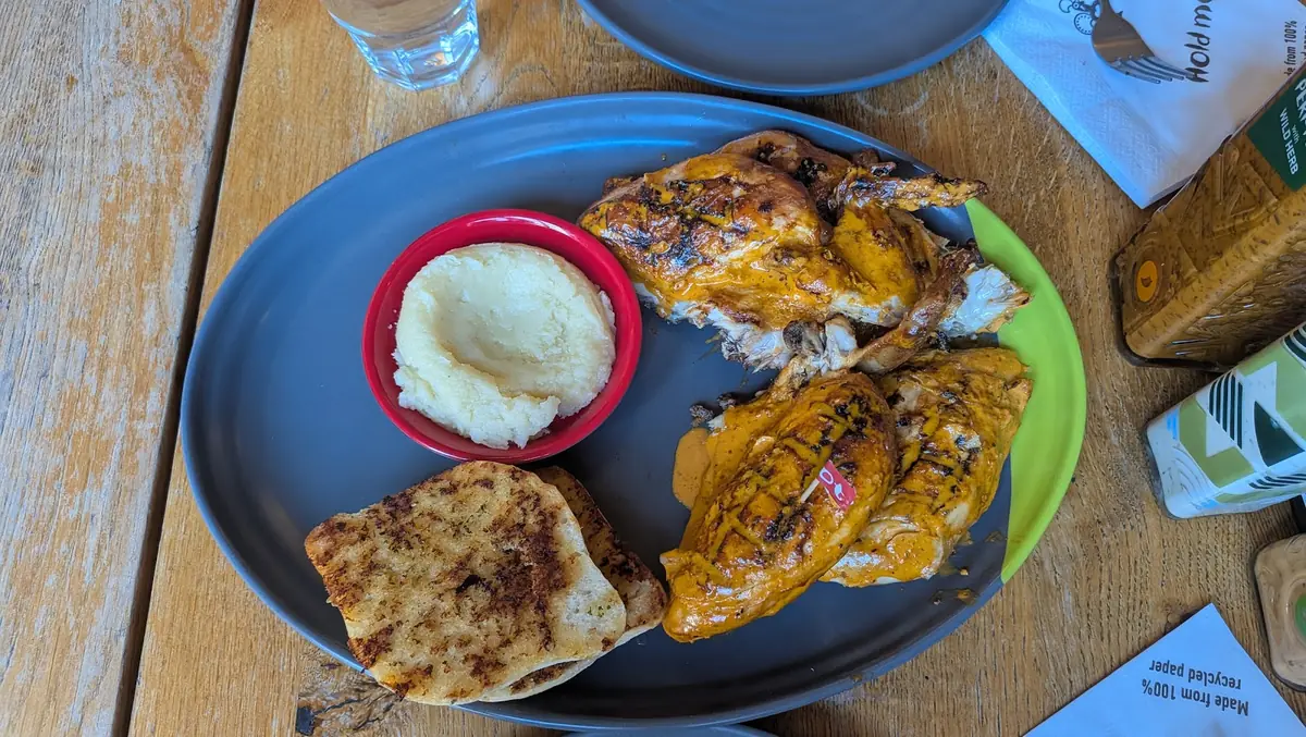 Nando's Reigate photo (photo 2 of 3)