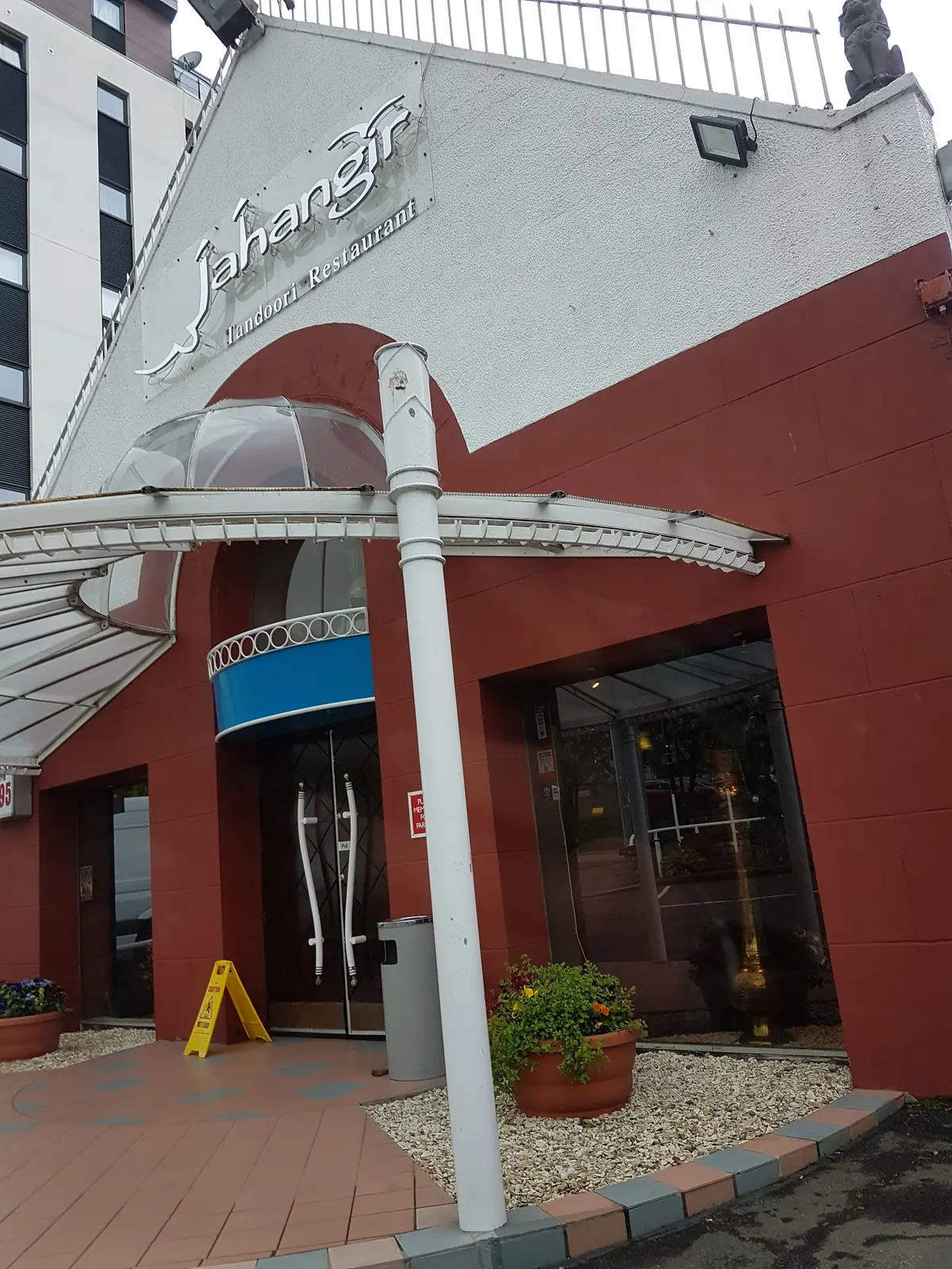 Jahangir Tandoori — Indian restaurants in Dundee