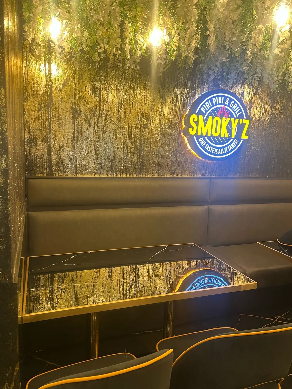 Smokyz Grill