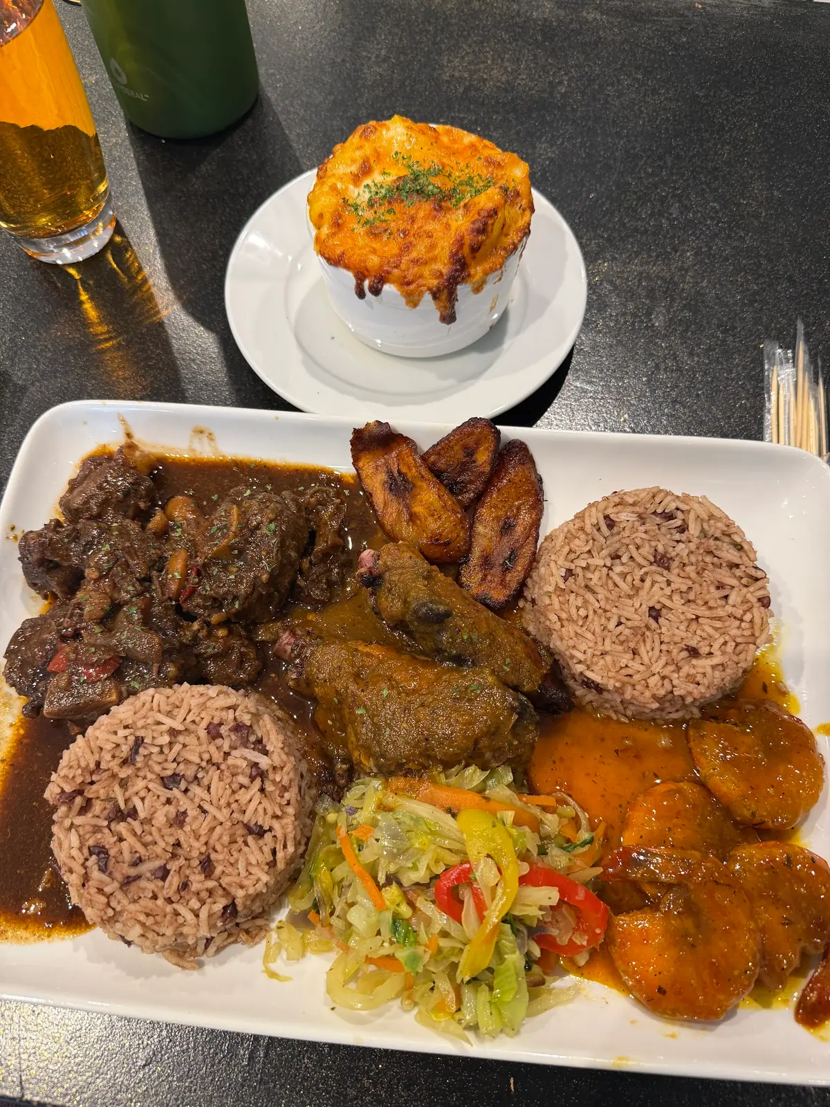 In Di Streets Restaurant, Bar & Grill photo (photo 2 of 3)