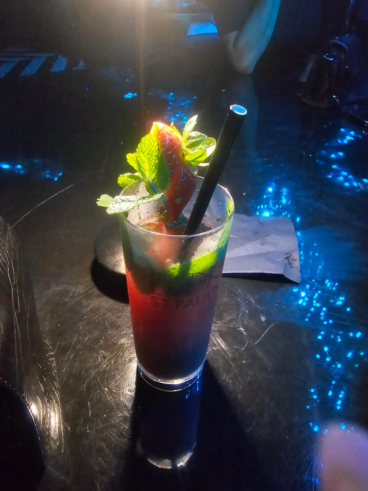 The Eadn London - Bar & Lounge photo (photo 3 of 3)