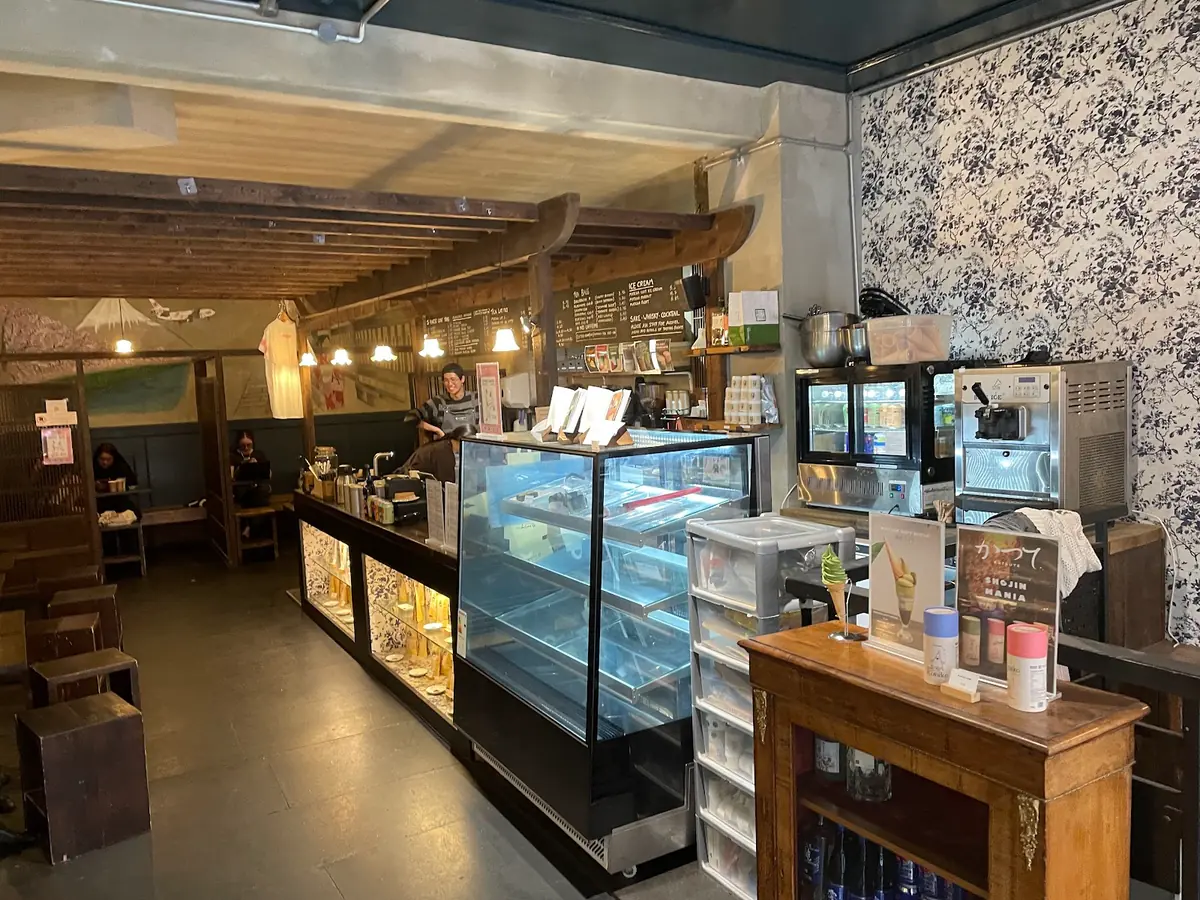 Katsute 100 Brick Lane photo (photo 2 of 3)