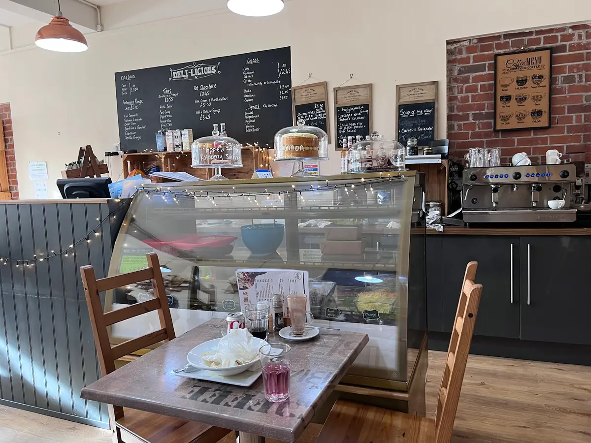 Deli Licious photo (photo 2 of 3)