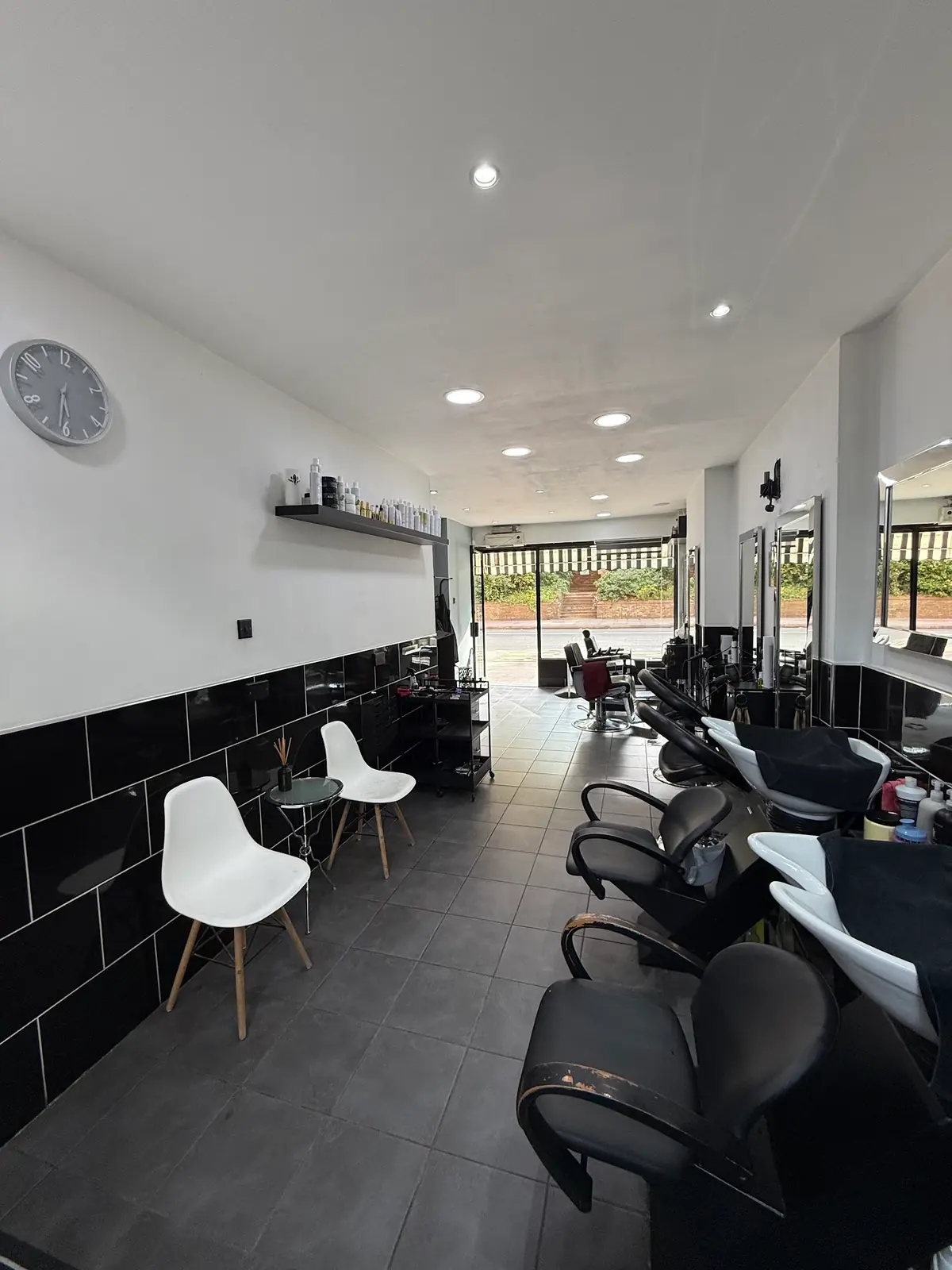 London Look Hair & Beauty Salon photo (photo 1 of 13)