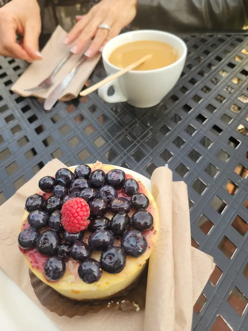 Urth Caffe photo (photo 3 of 3)