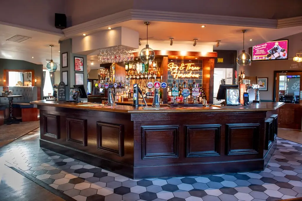 The Stag And Three Horseshoes