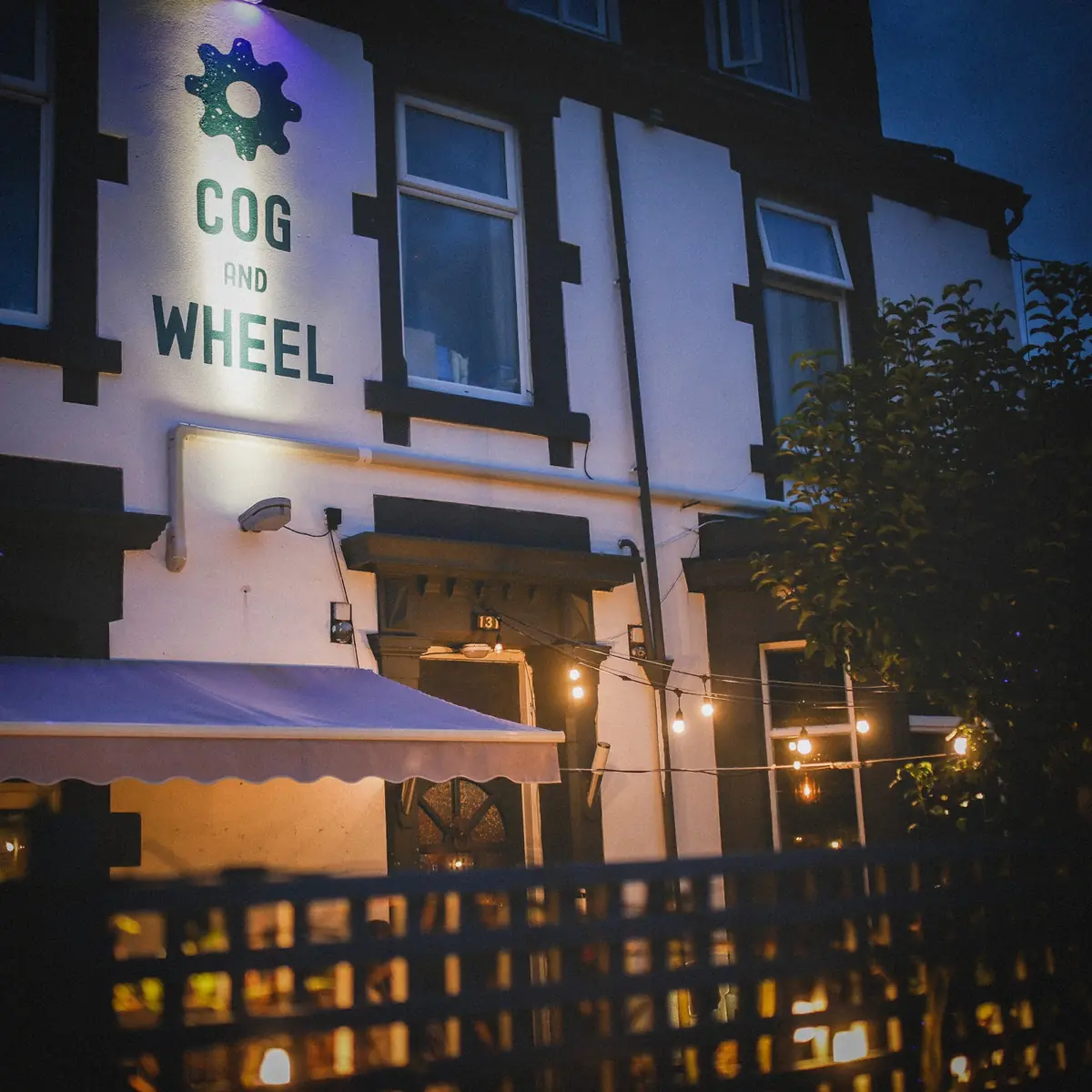 Cog and Wheel — Bar And Grill in Newcastle Upon Tyne