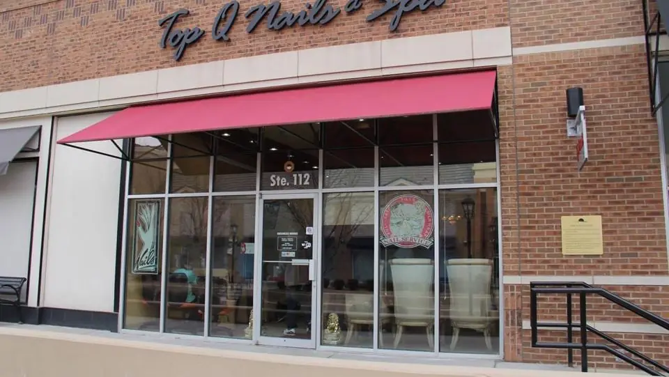 Top Q Nails — Nail Salons in Papillion