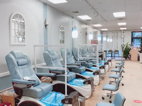 Ionia Nails & Spa photo (photo 1 of 3)