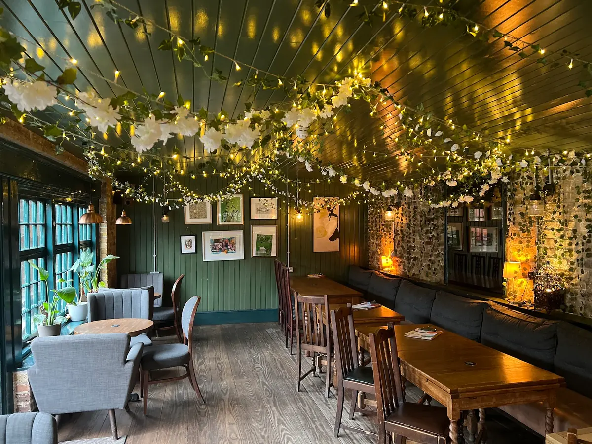 The Norbiton photo (photo 1 of 3)