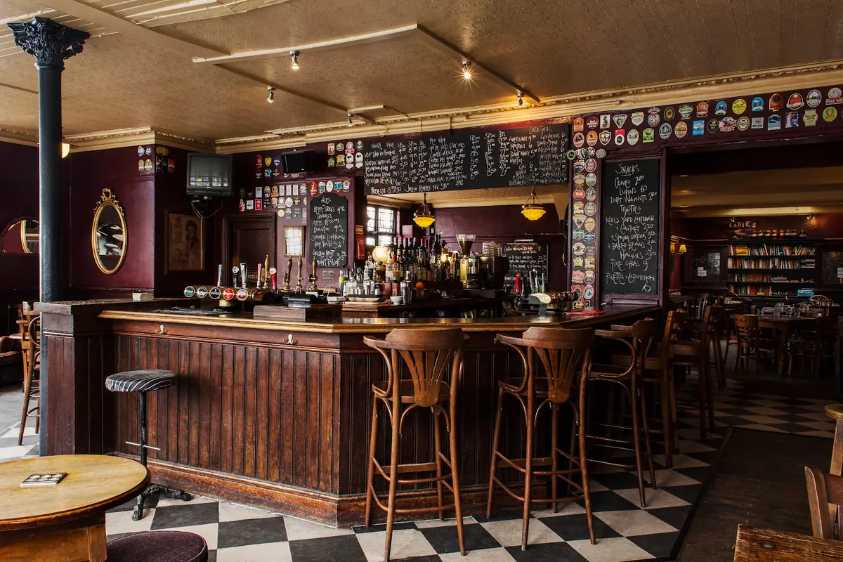 Canton Arms — Bars in London