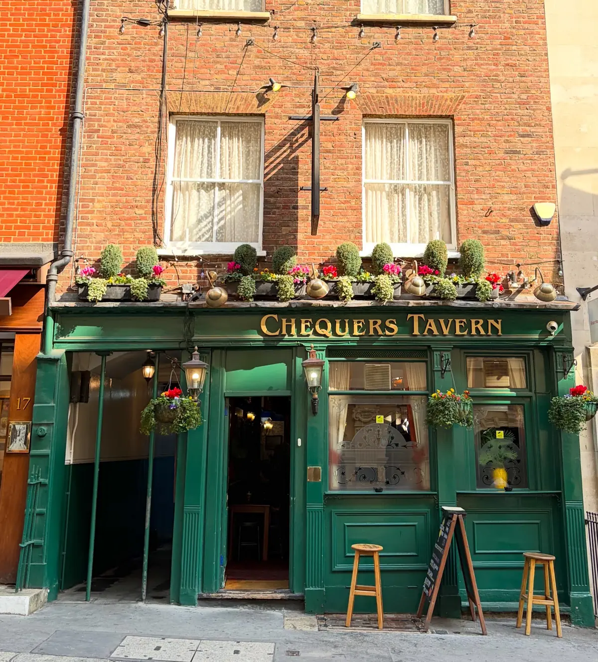 Chequers Tavern