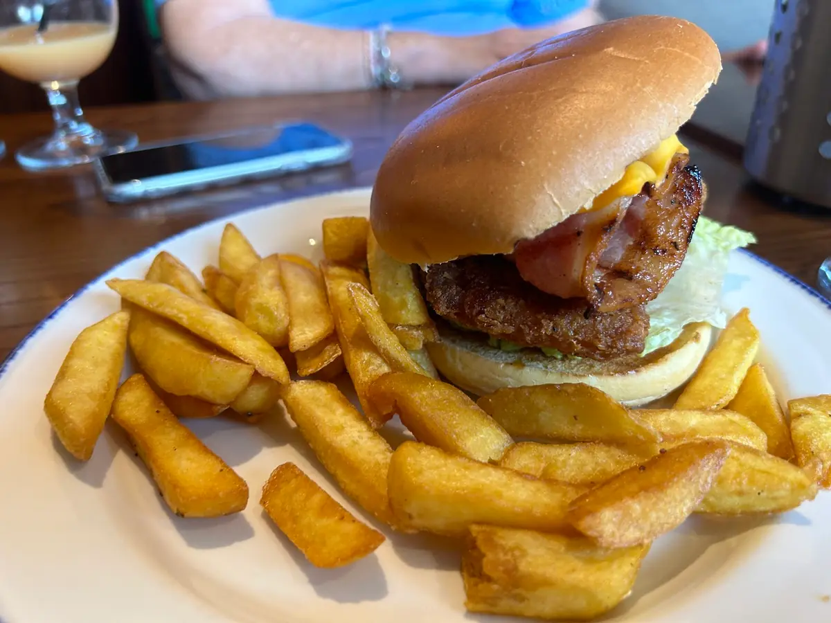 Buckinghamshire Yeoman — Bars in Aylesbury