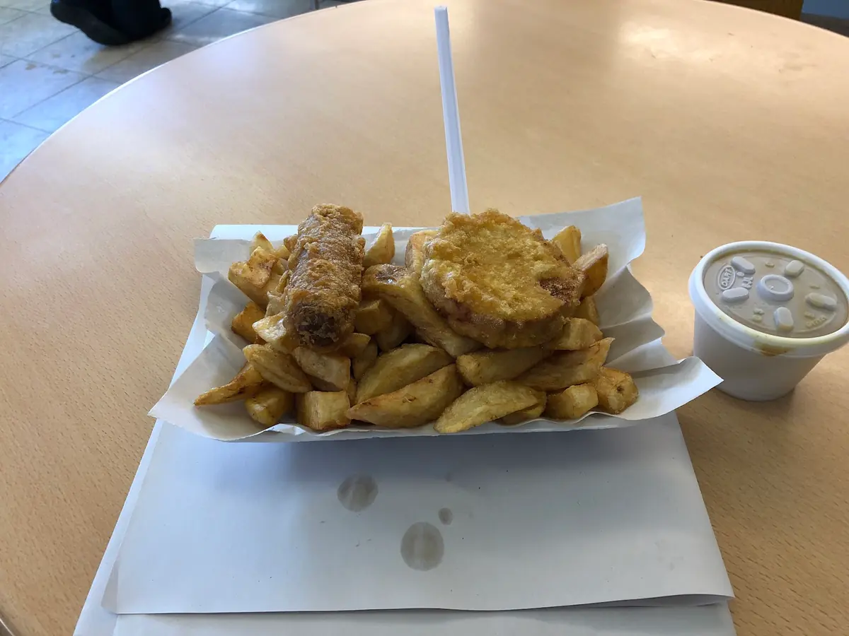 Golden Fish Bar photo (photo 3 of 3)