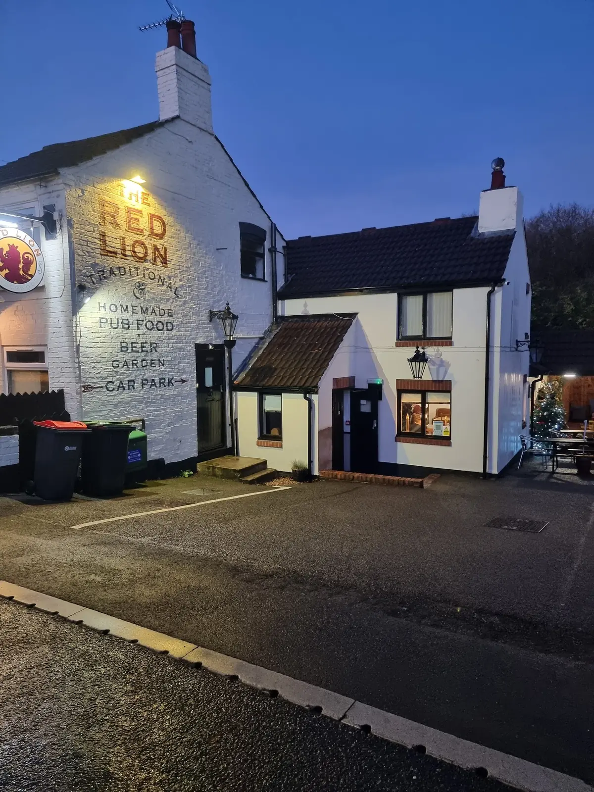 The Red Lion photo (photo 2 of 3)