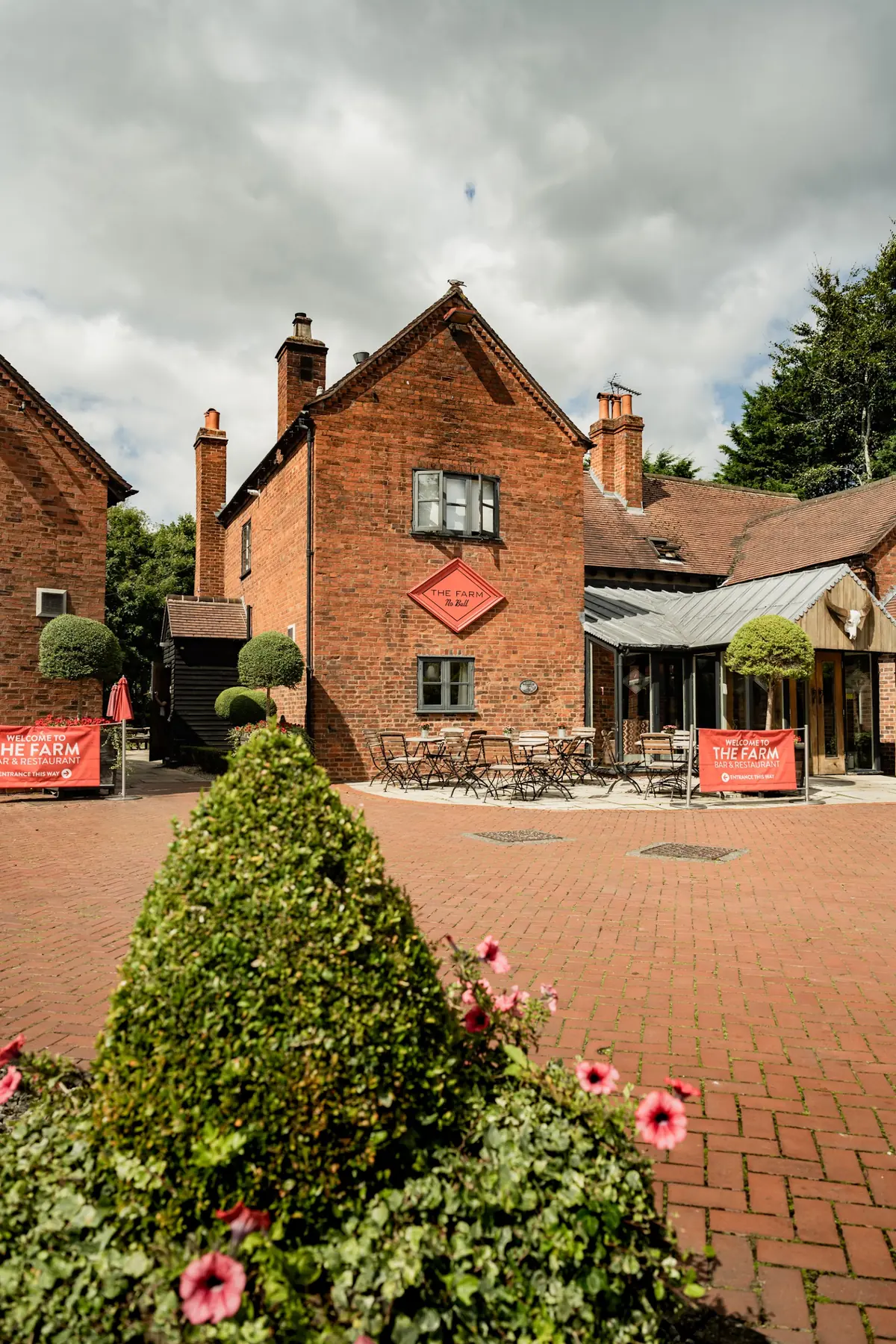 The Farm Inn photo (photo 3 of 3)