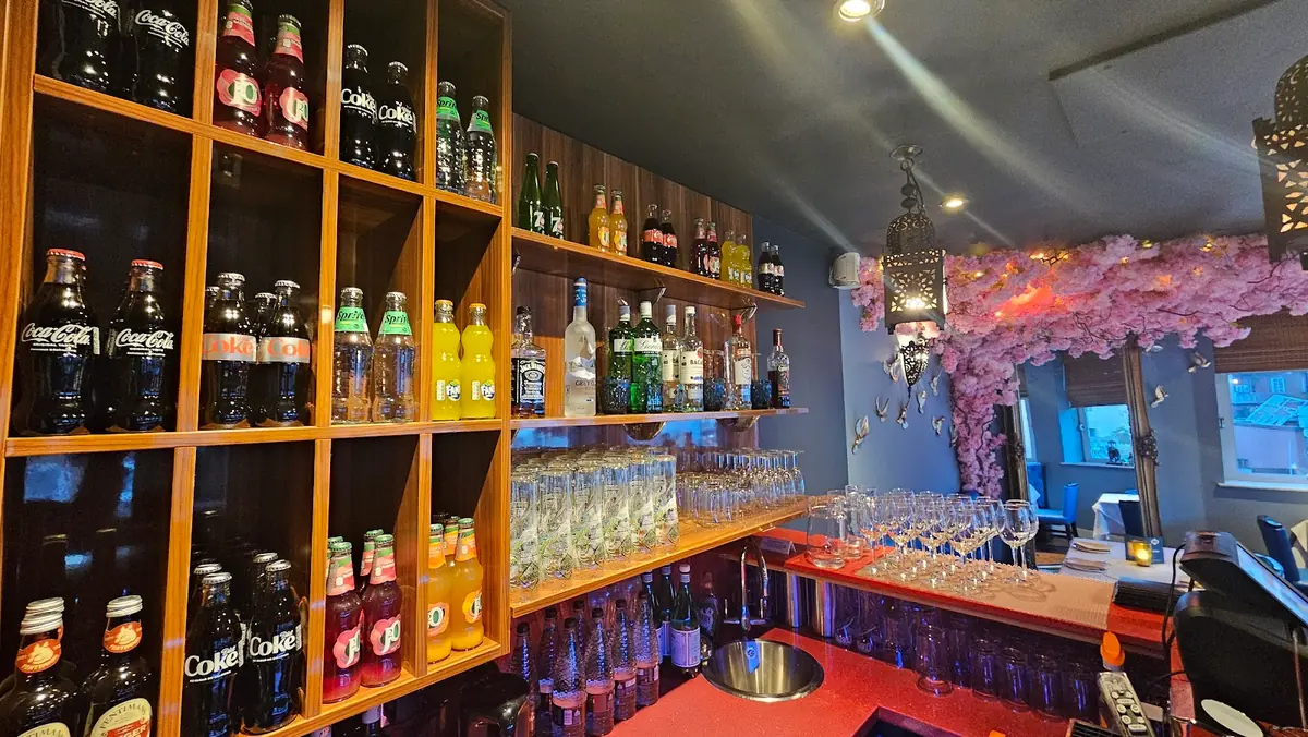 The Delhi — Indian restaurants in Solihull