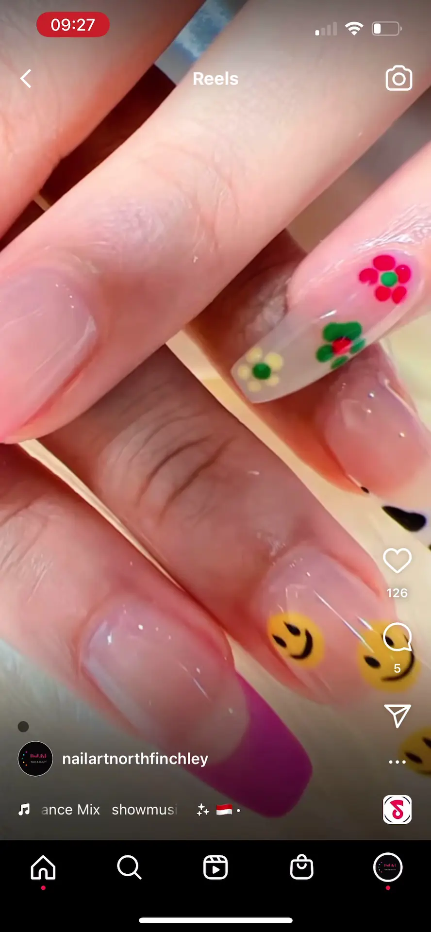 Nail Art photo (photo 1 of 3)