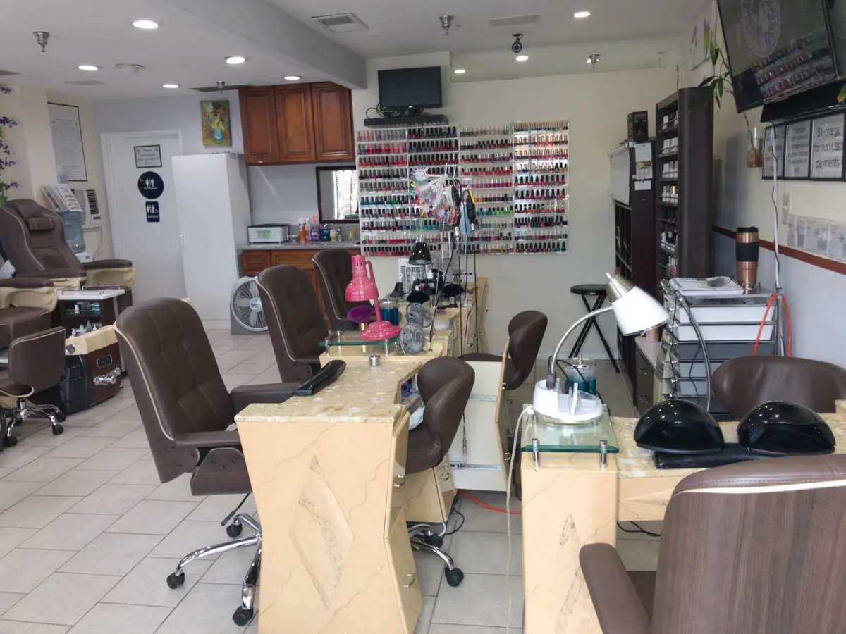 NAILS PRO — 711 N Wilson Way in Stockton. photo (photo 3 of 3)