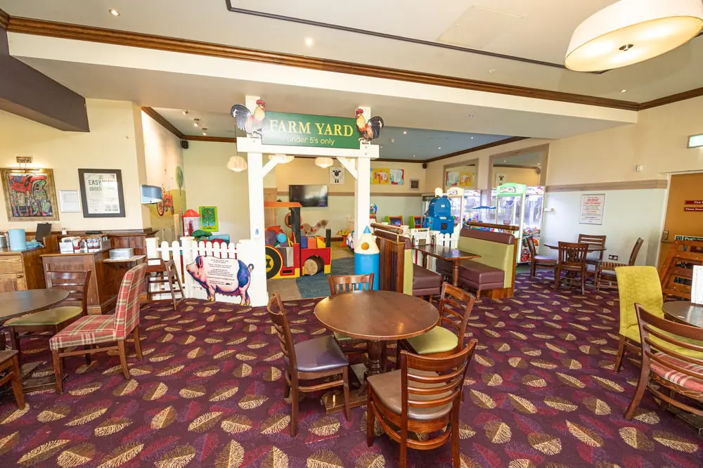 Pine Tree Farm - Dining & Carvery photo (photo 3 of 3)