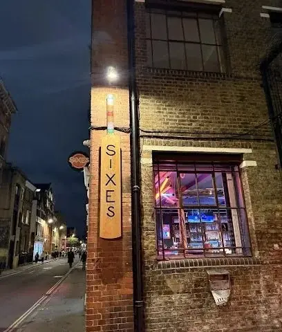 Sixes Party Cricket, London Bridge — Sports Bars in London