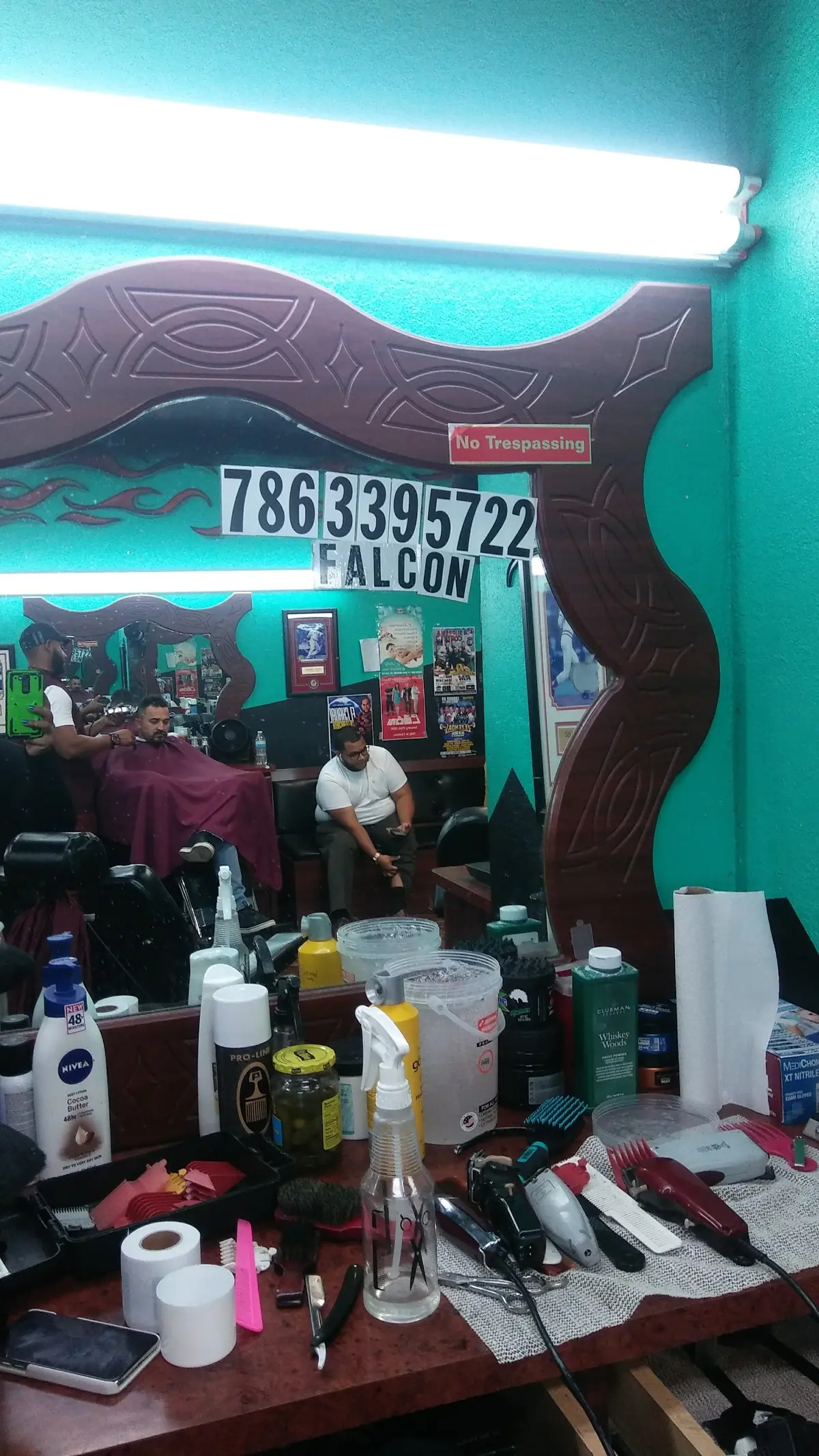 Kontrol Barber Shop — Barbershops in Miami