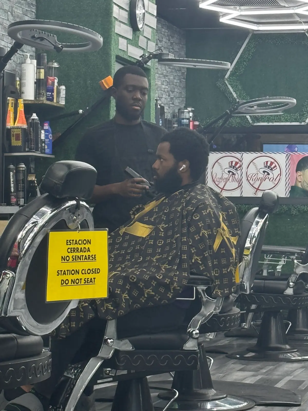Kontrol Barber Shop photo (photo 2 of 3)