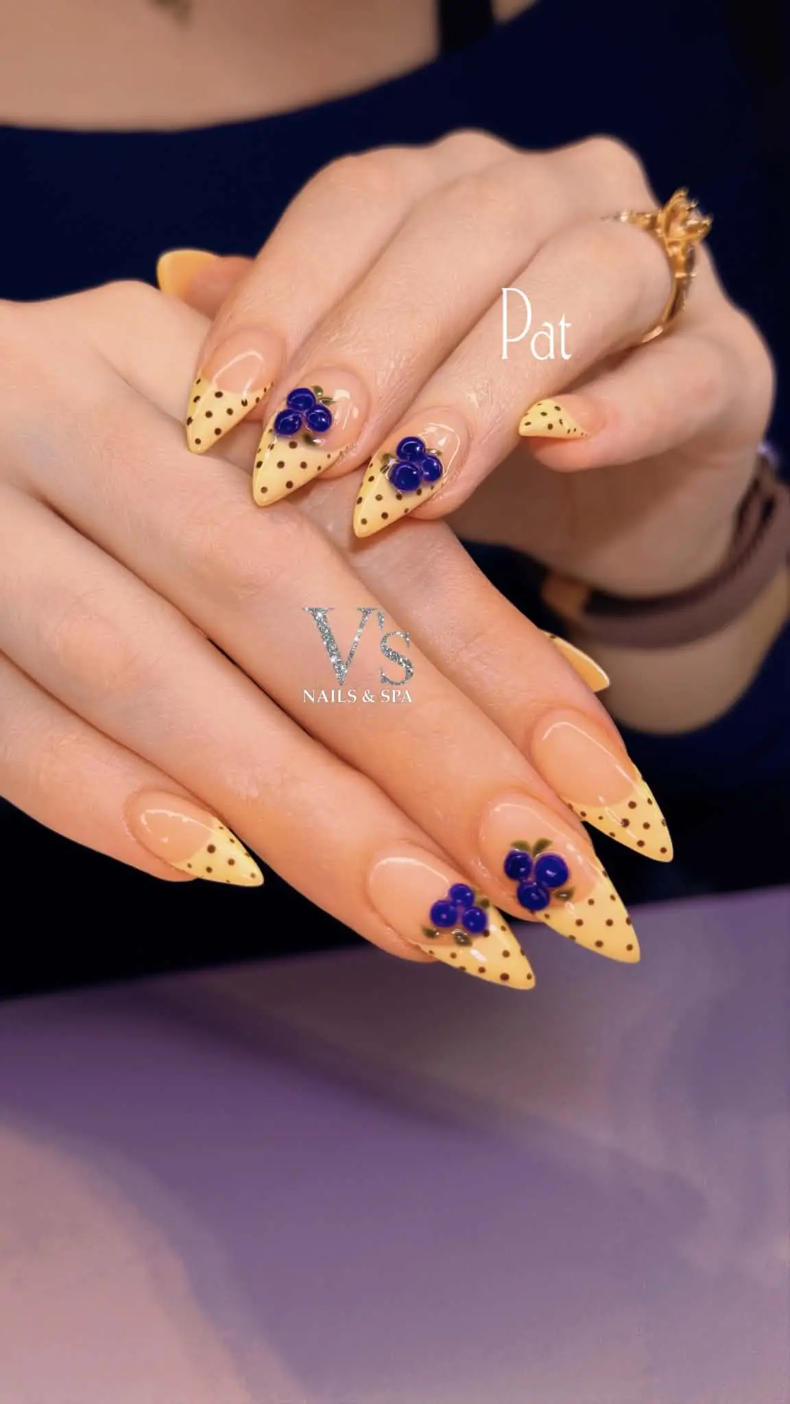 V's Nails & Spa