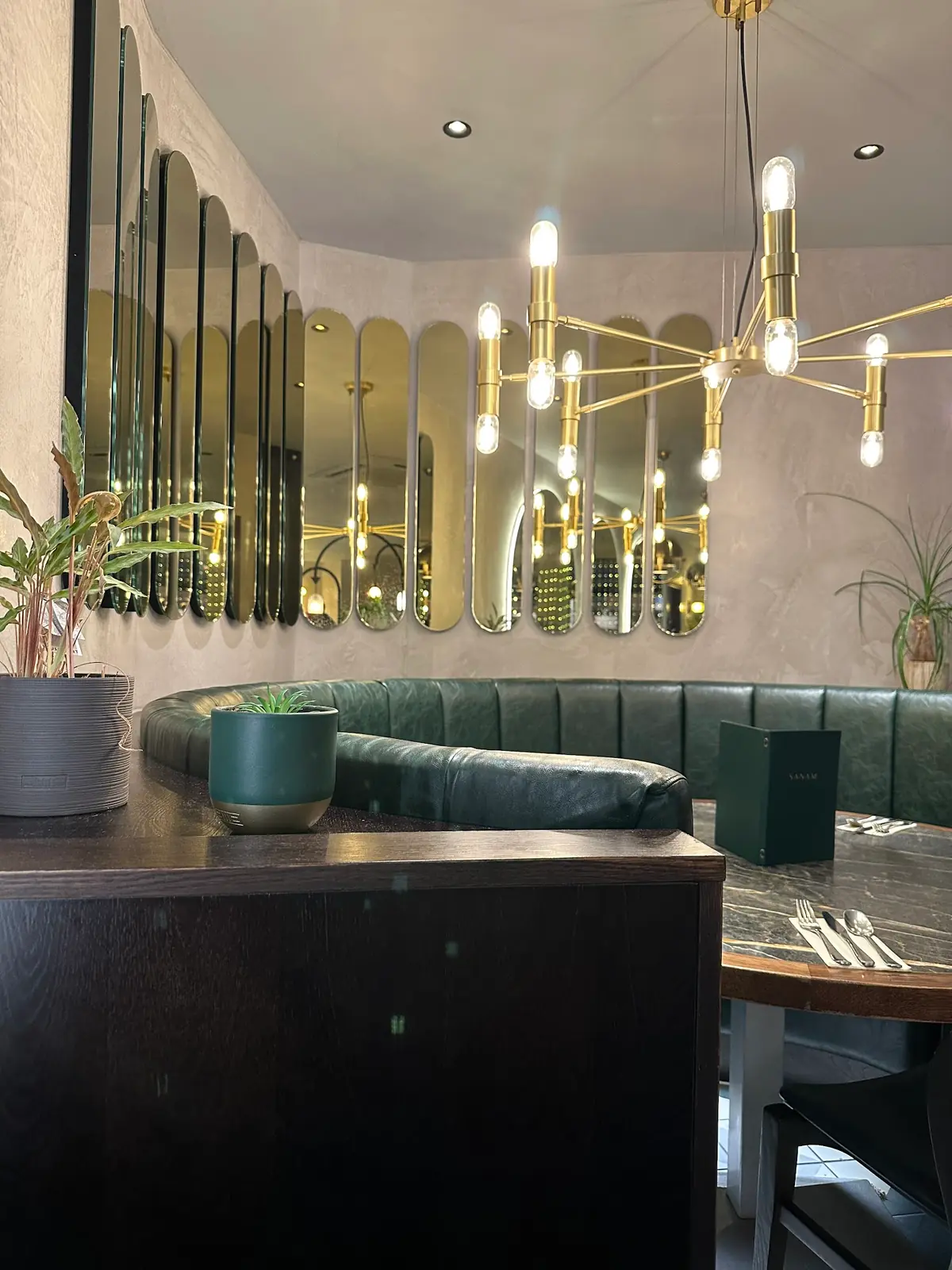 Sanam Tandoori — Indian restaurants in Falkirk