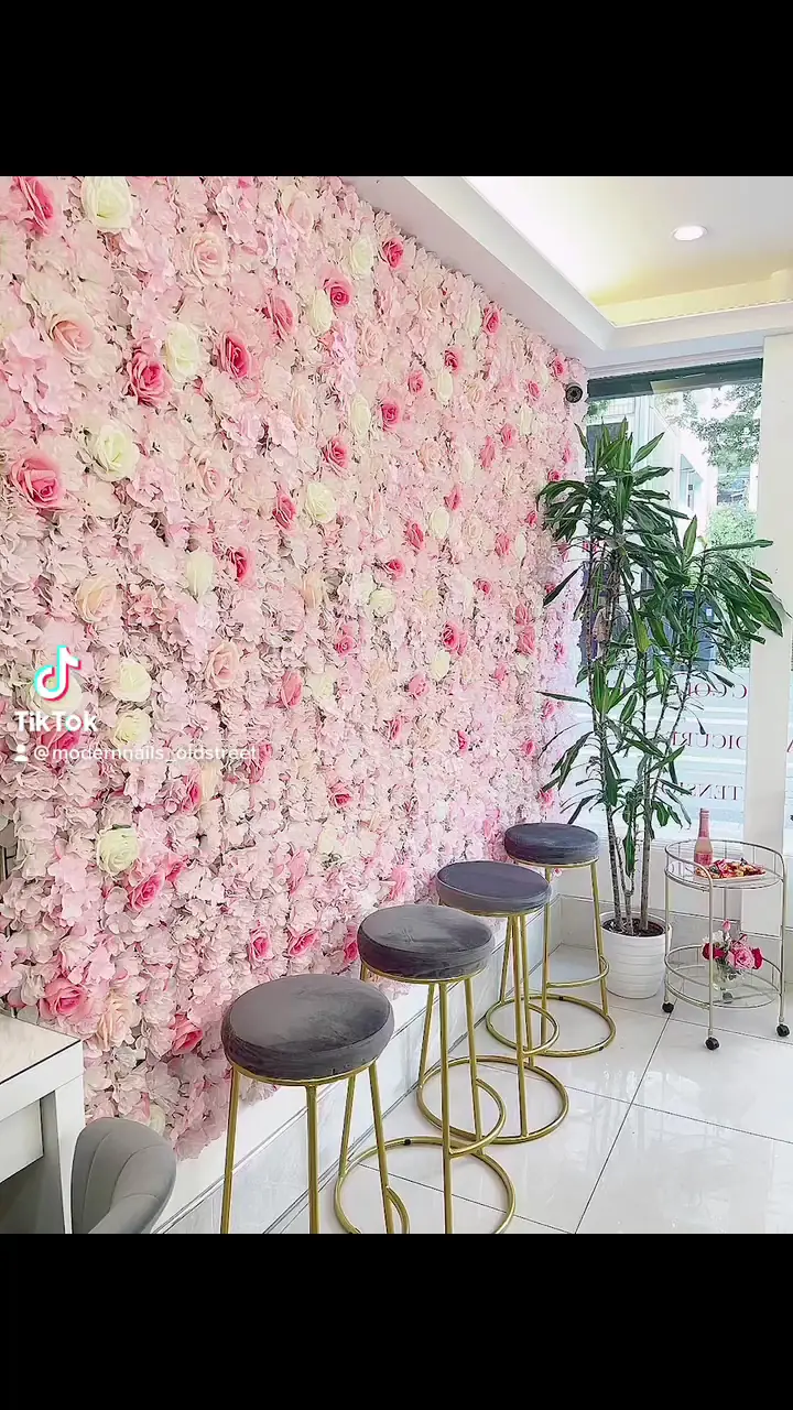 Modern Nails and Beauty photo (photo 1 of 3)