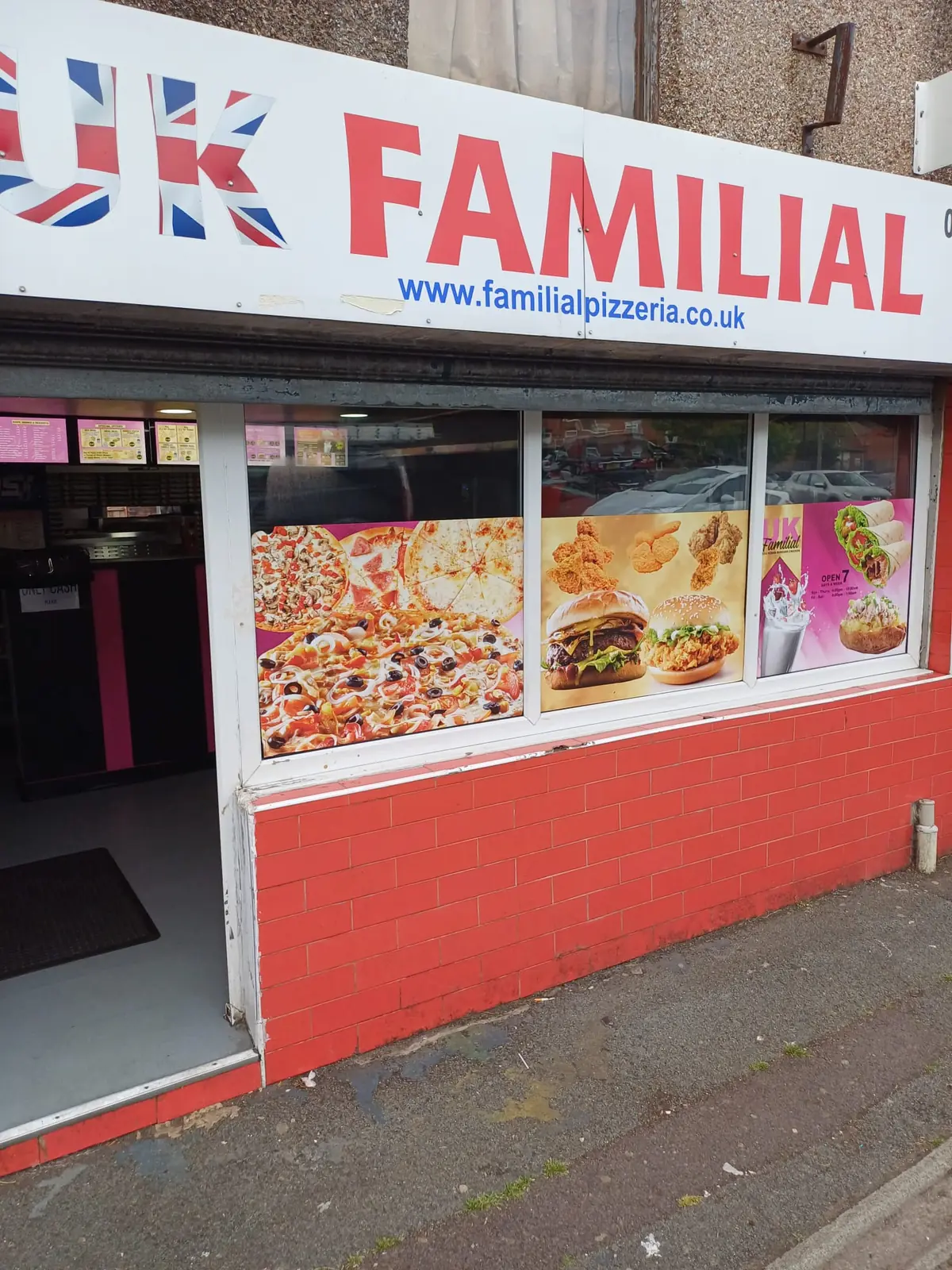 Uk Familial Pizza