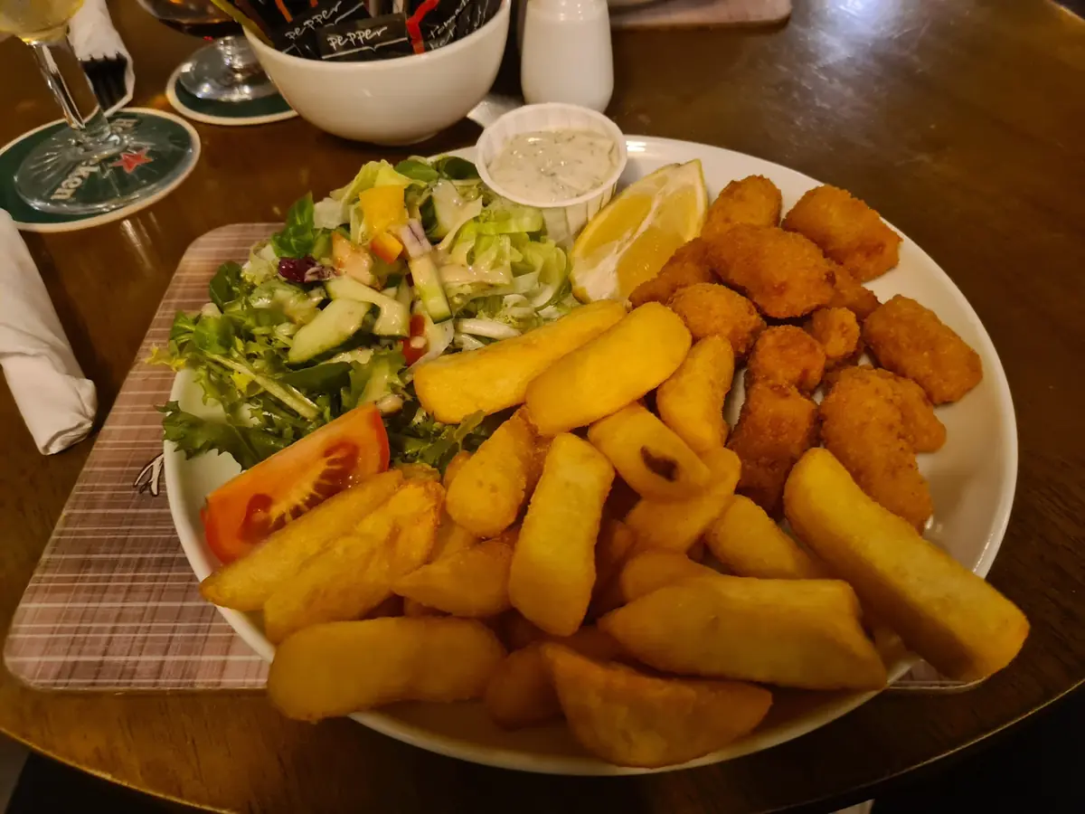 The White Hart photo (photo 1 of 3)
