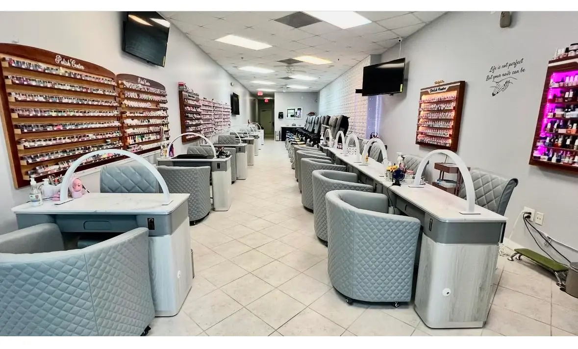 Chi Nails Spa In Sanford photo (photo 3 of 3)