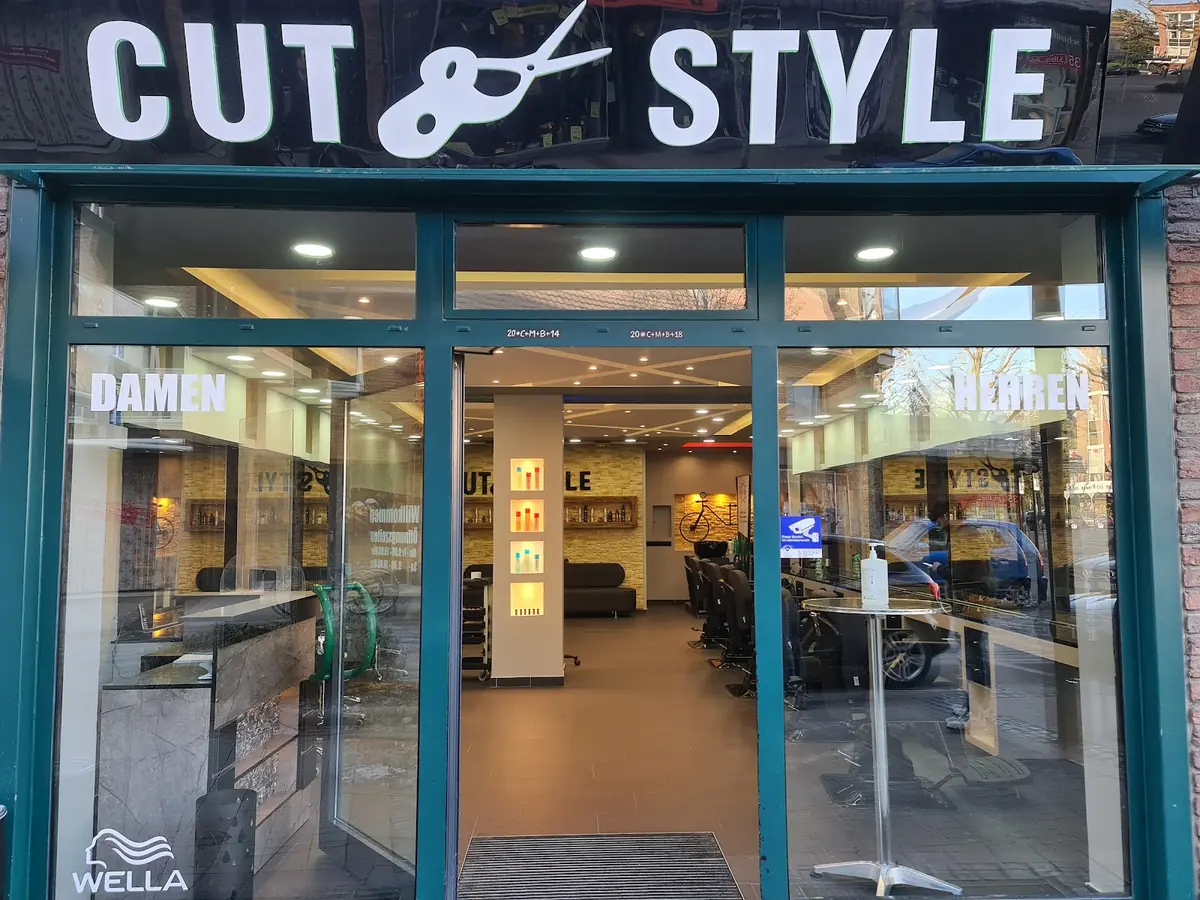 Cut & Style Heinsberg photo (photo 1 of 3)
