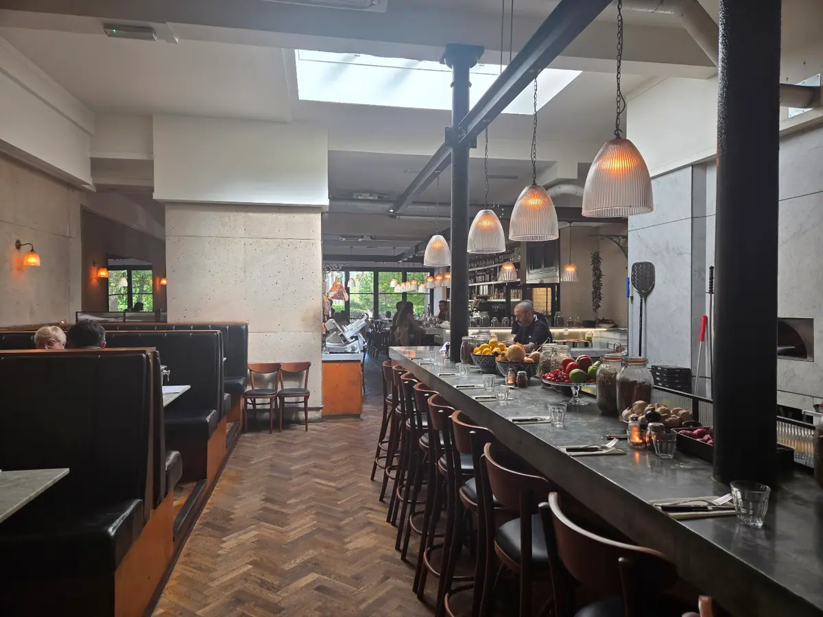 Bosco Pizzeria photo (photo 1 of 3)