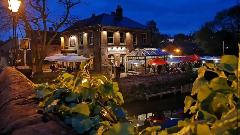 The Red Lion Bishopgate photo (photo 2 of 3)