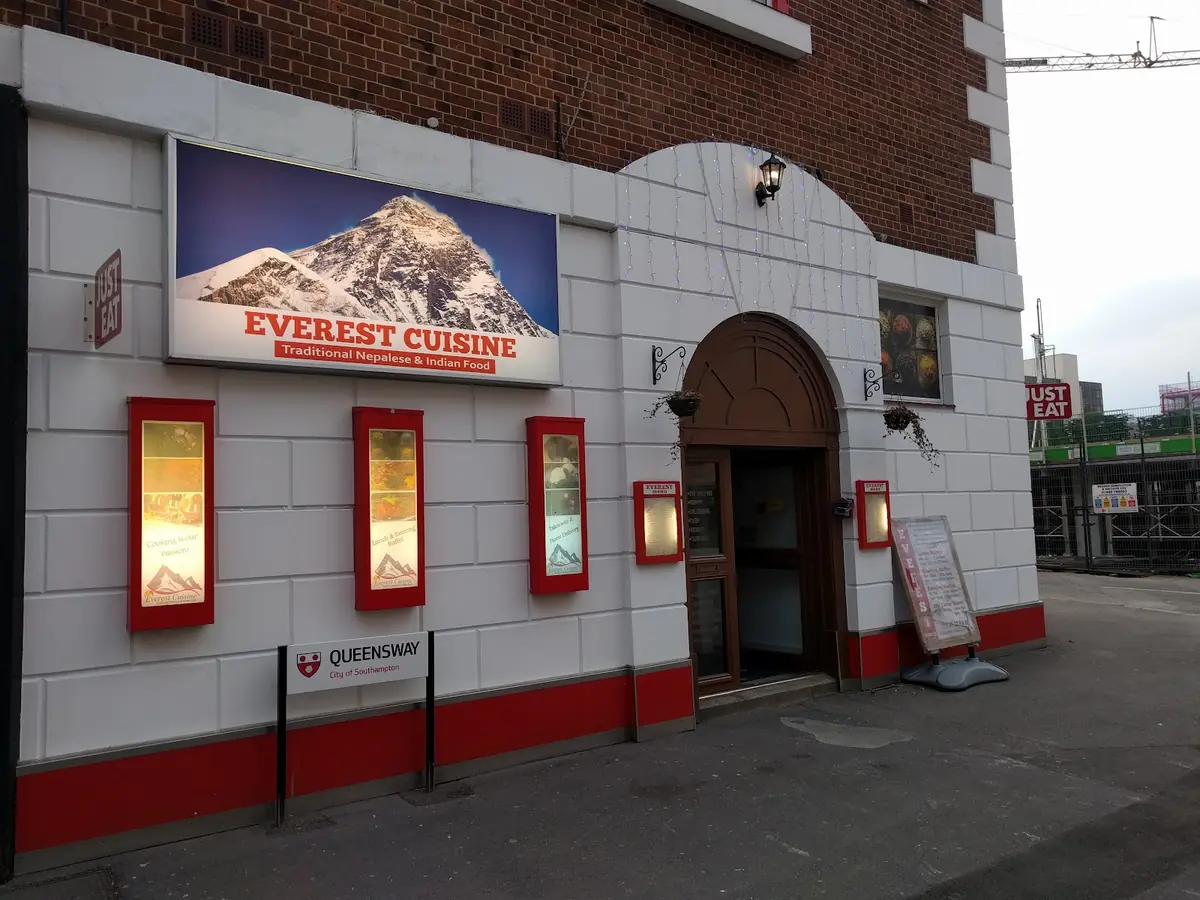 Everest Cuisine
