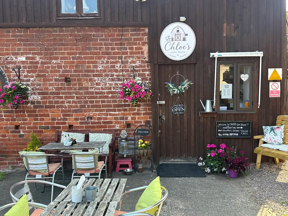 Lizzie's Cafe Barn