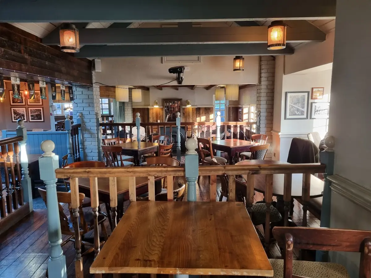 Fox & Hounds Hotel photo (photo 1 of 3)
