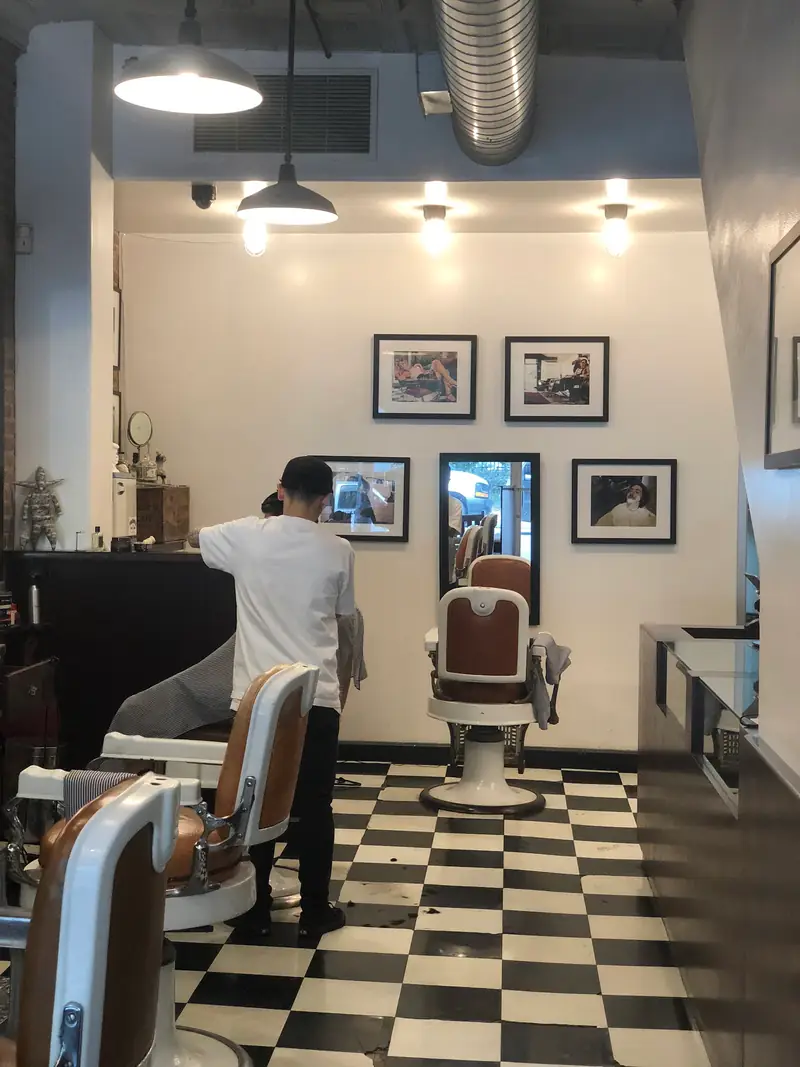 Frank's Chop Shop Barbershop photo (photo 2 of 3)