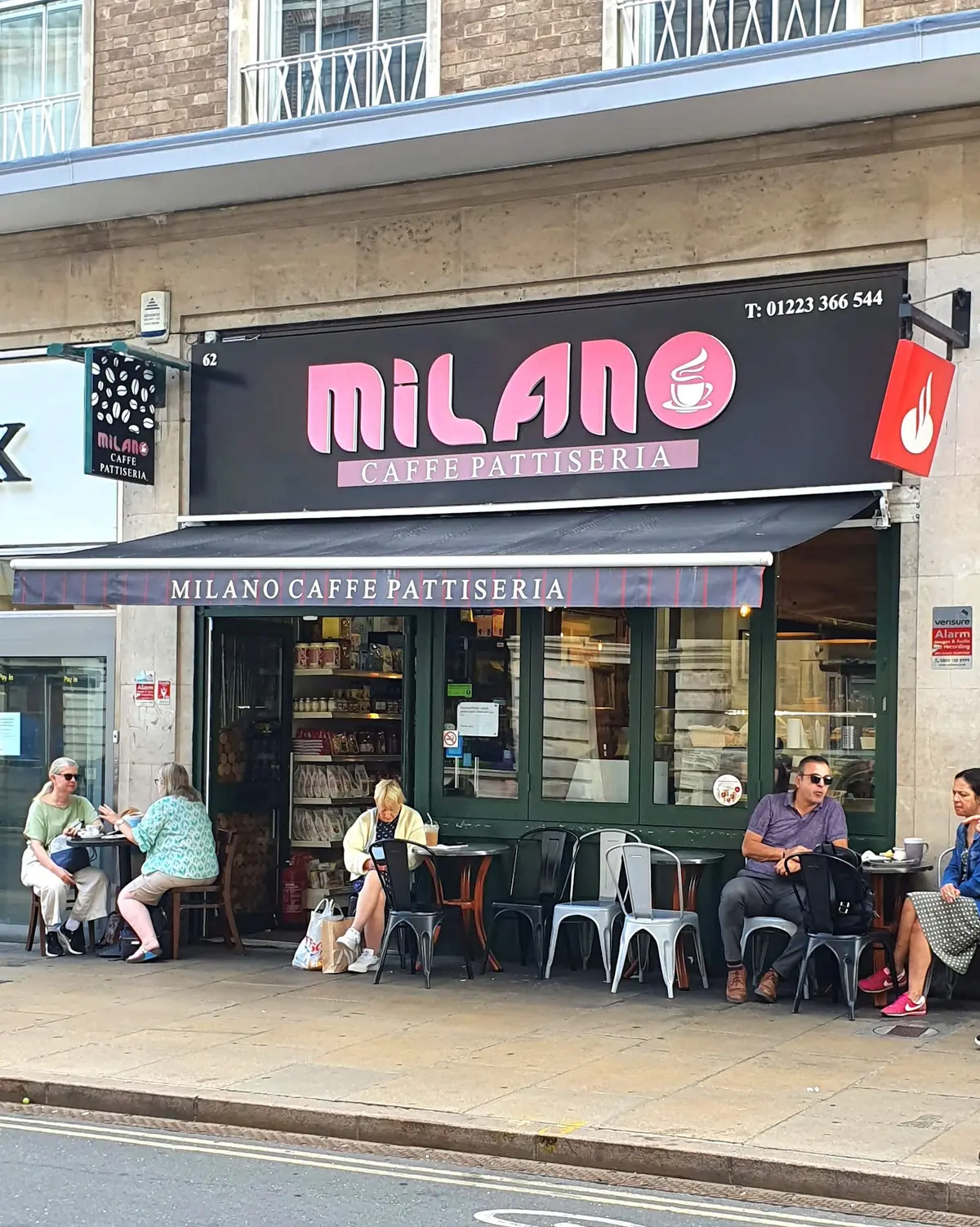 Cafe Milano