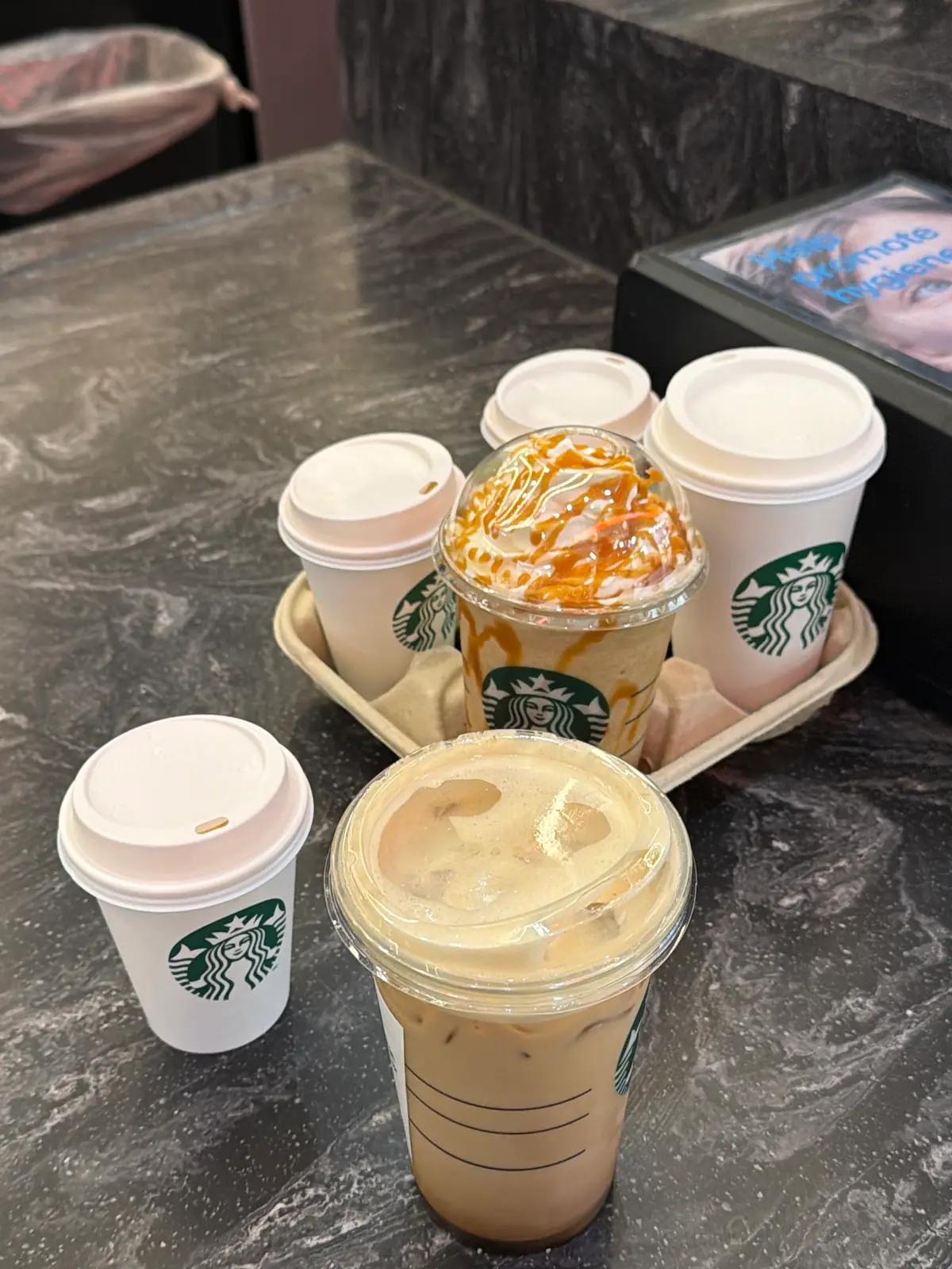 Starbucks Coffee T5A photo (photo 3 of 3)