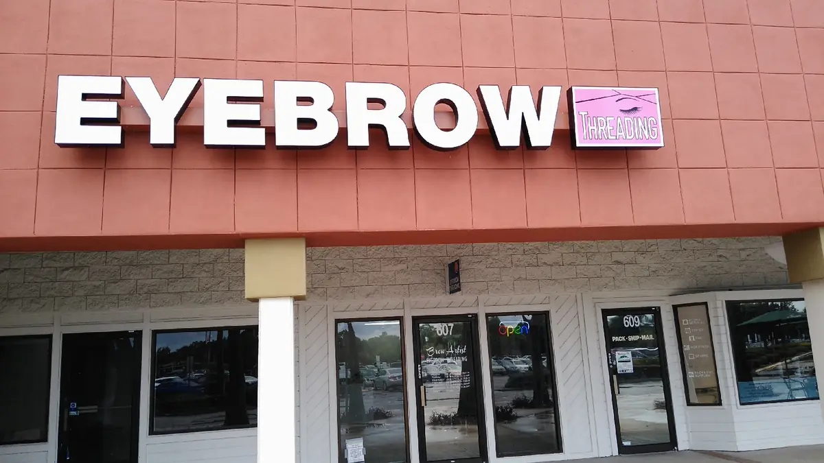 Brow Artist Eyebrow Threading — Beauty Salons in Sarasota