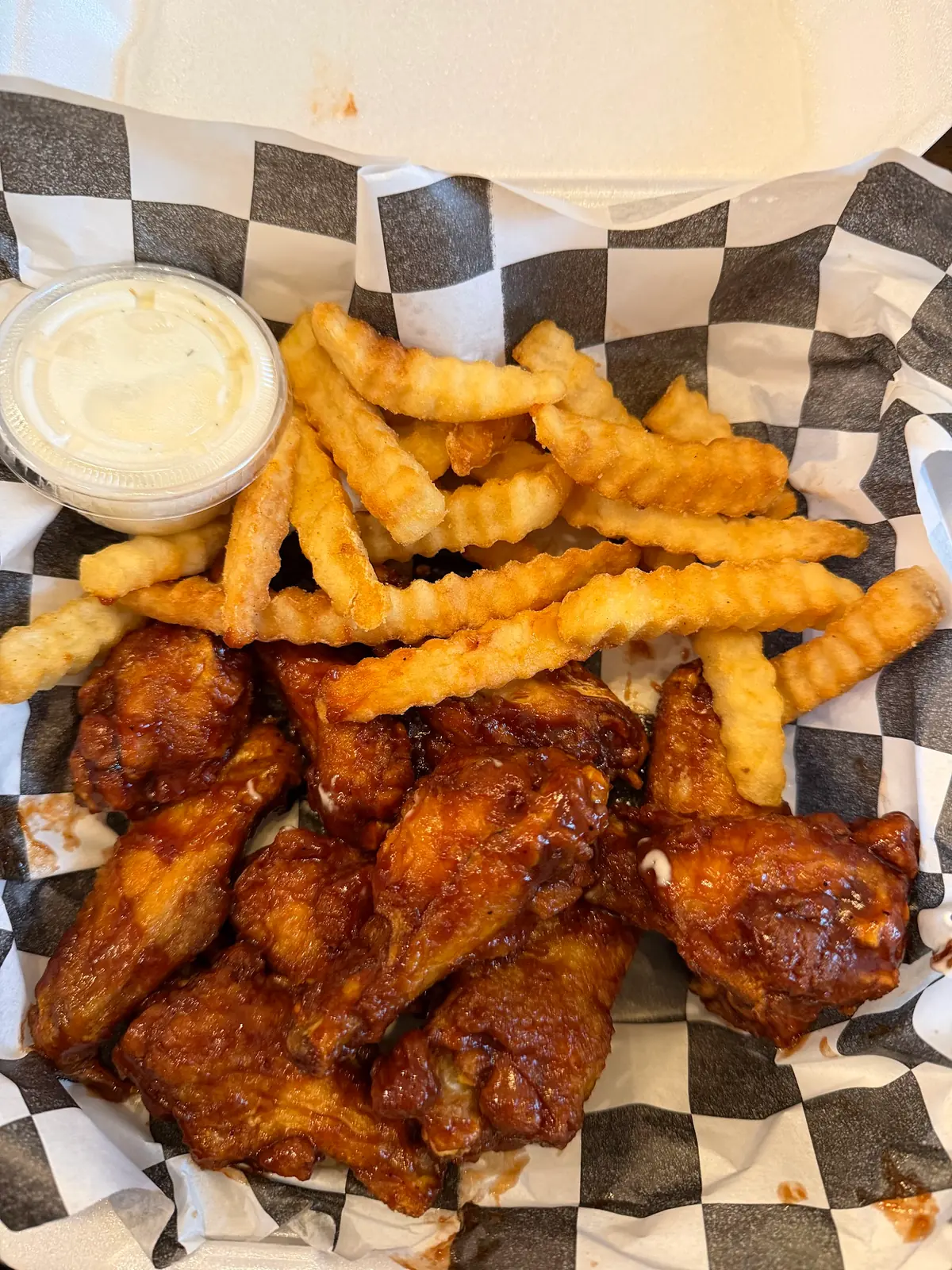 Billy's Sports Bar & Grill photo (photo 2 of 3)