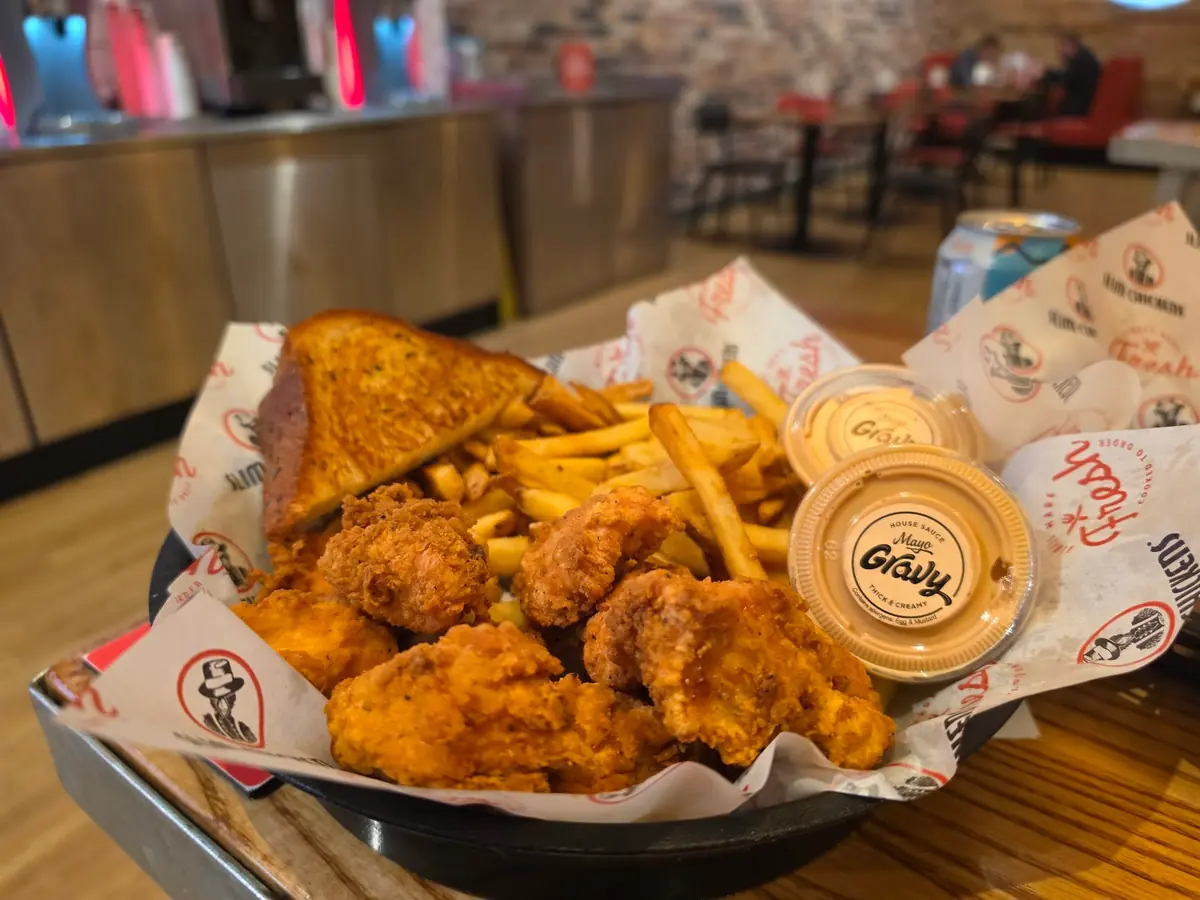 Slim Chickens photo (photo 3 of 3)