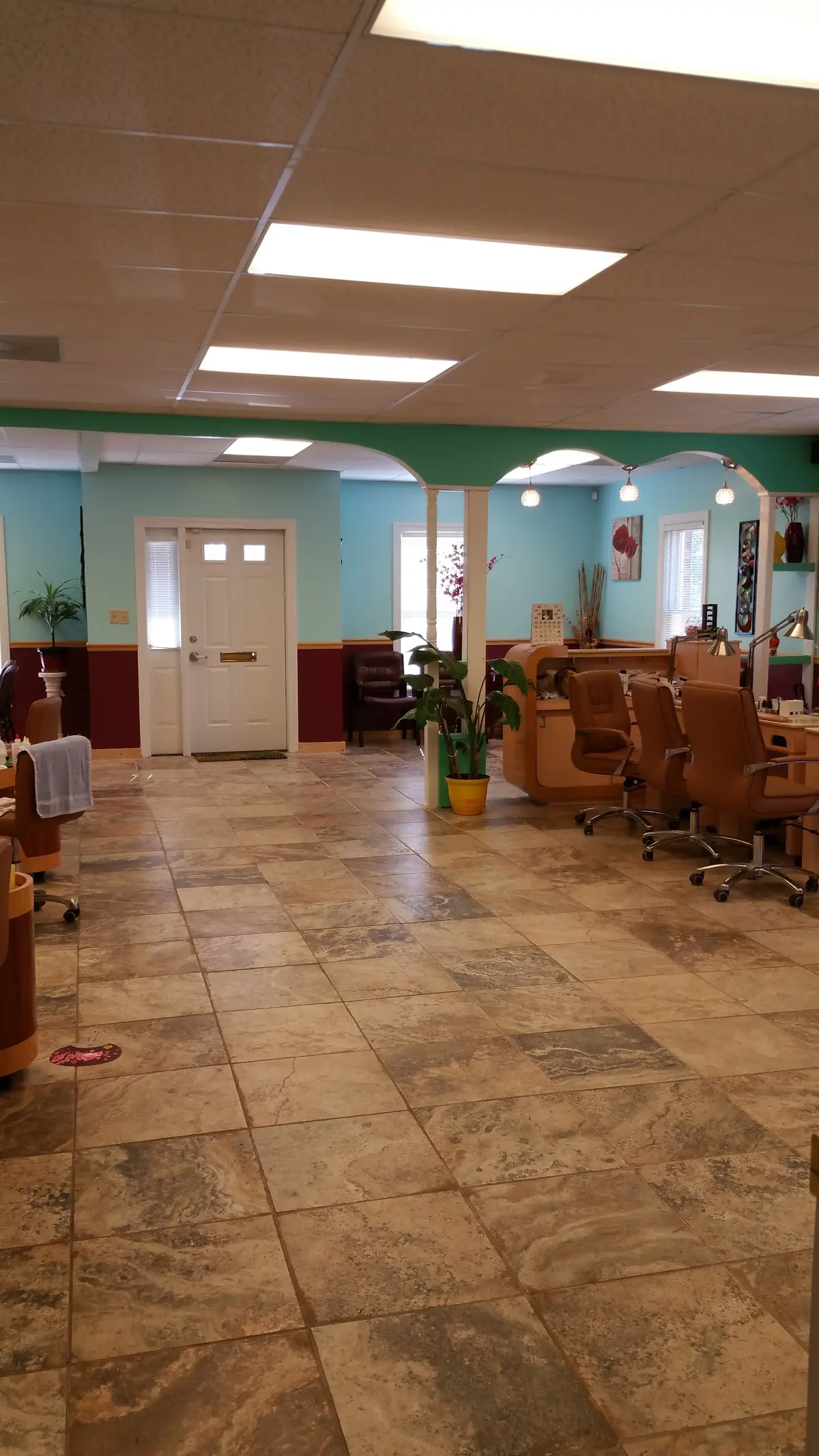 Nick's Nail and Spa photo (photo 1 of 3)