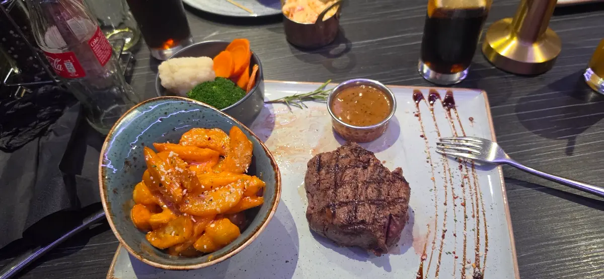 ENTRÉE STEAKHOUSE photo (photo 3 of 3)