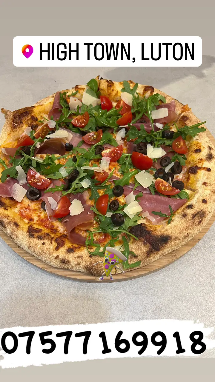 Pacman Pizza Neapolitan photo (photo 1 of 3)