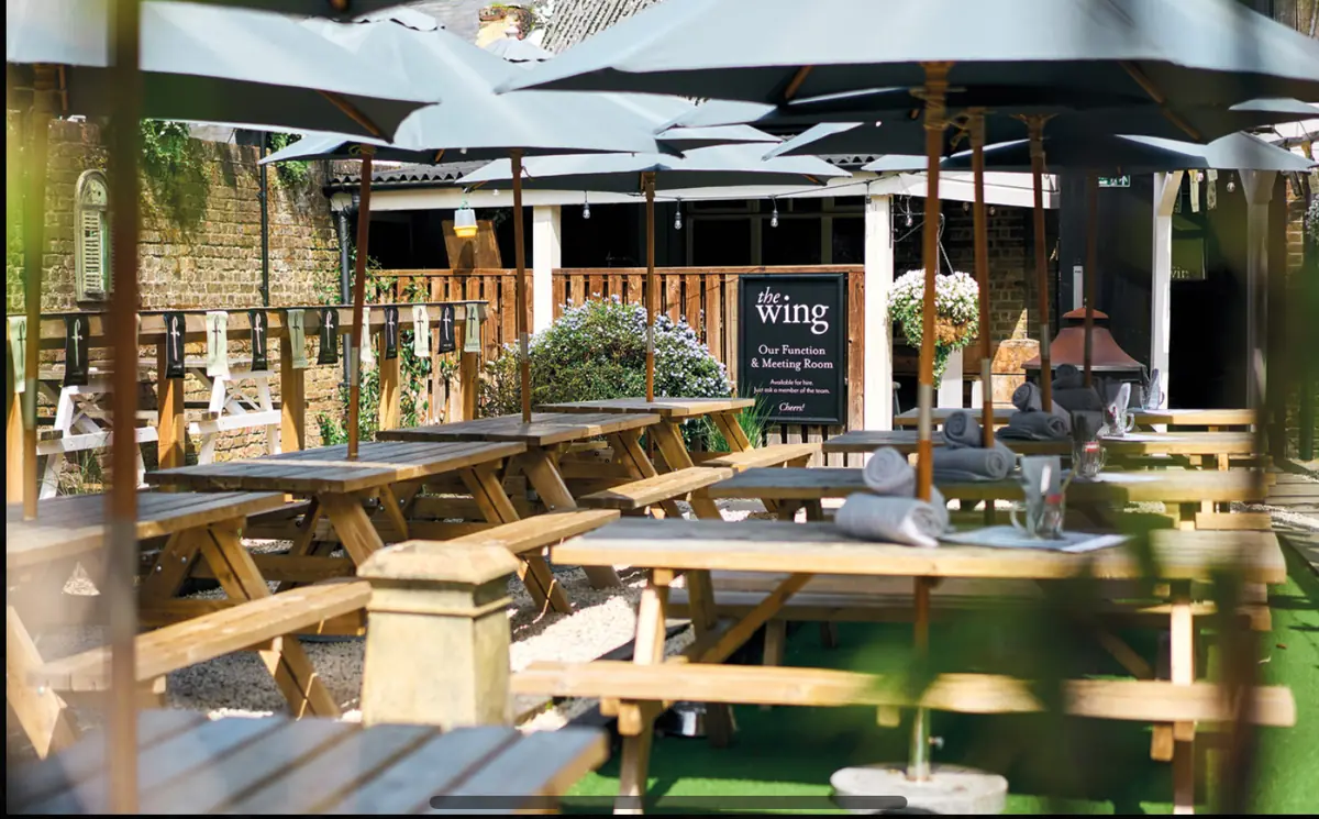 The Feathers — Bars in Rickmansworth