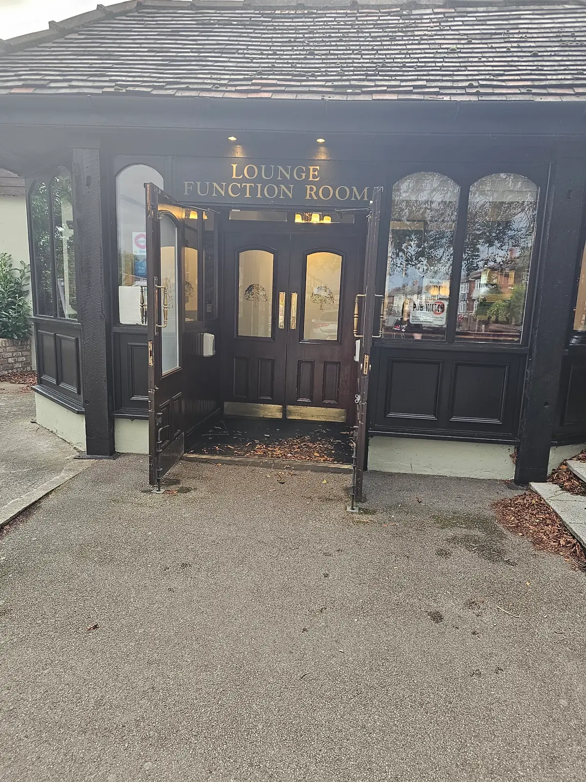 Copper Beech Pub photo (photo 2 of 3)